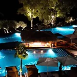 Rose Luxury Apartment Vlore, Full Sea View !